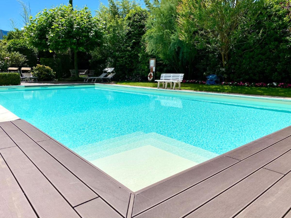 Iris 2 Lago Di Como Донго Екстериор снимка