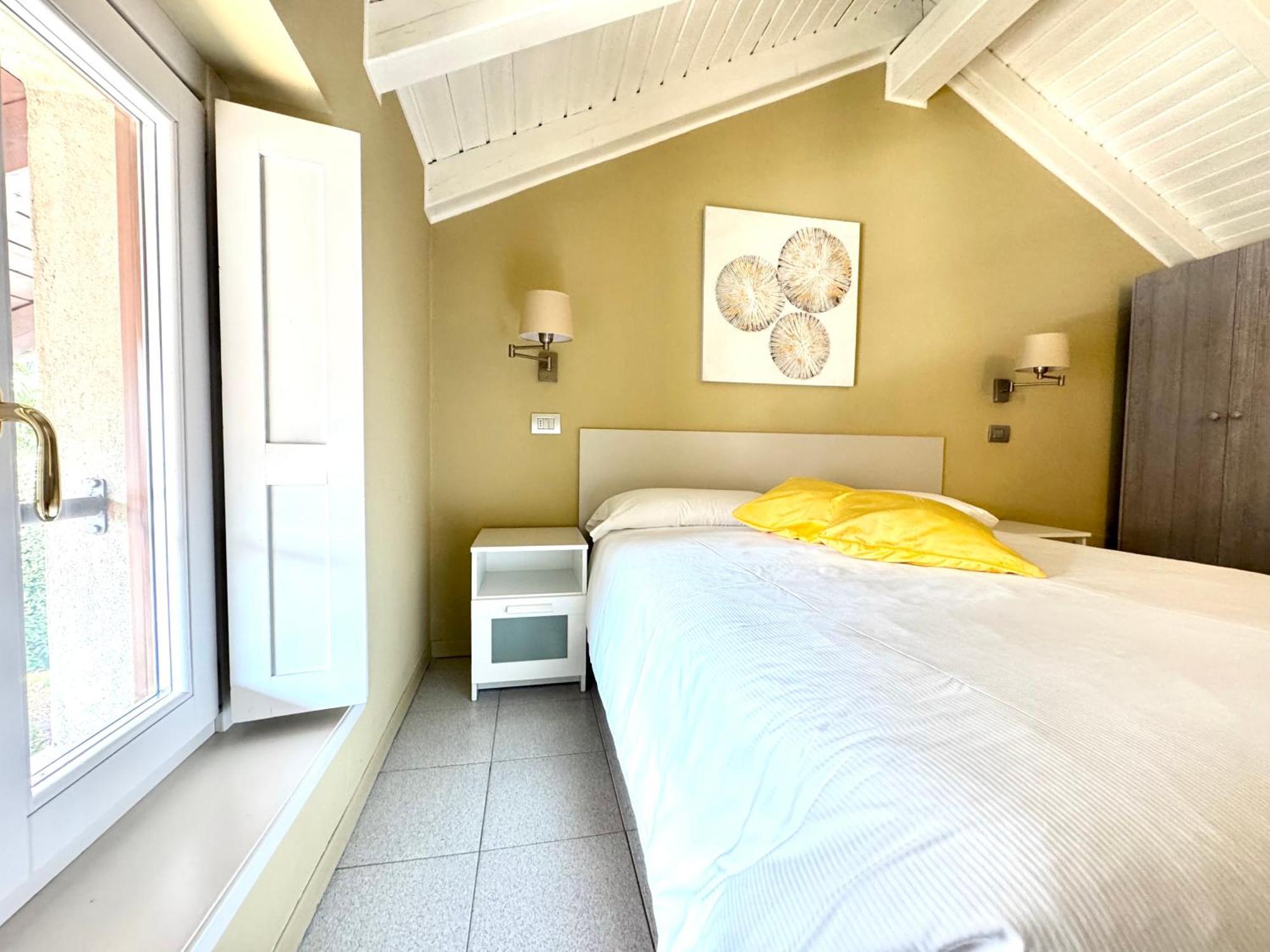 Iris 2 Lago Di Como Донго Екстериор снимка